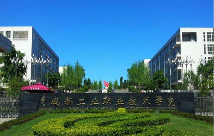说明: 大门.jpg